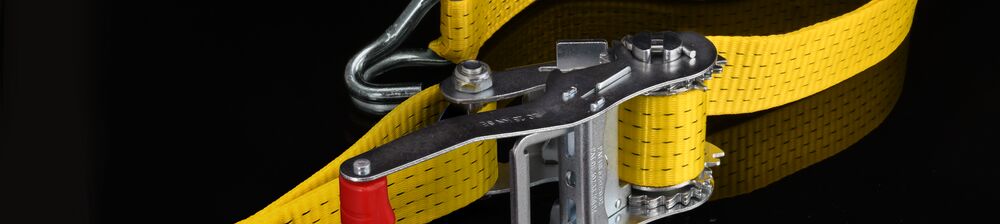 Zurrgurte Zurrgurte › Zurrgurtratschen › Zurrhaken › Niederzurrgurte › Spezial-Gurtbänder › Sonderzurrgurte › Einwegzurrung › Kantenschutz › Zubehör › PES Lage…